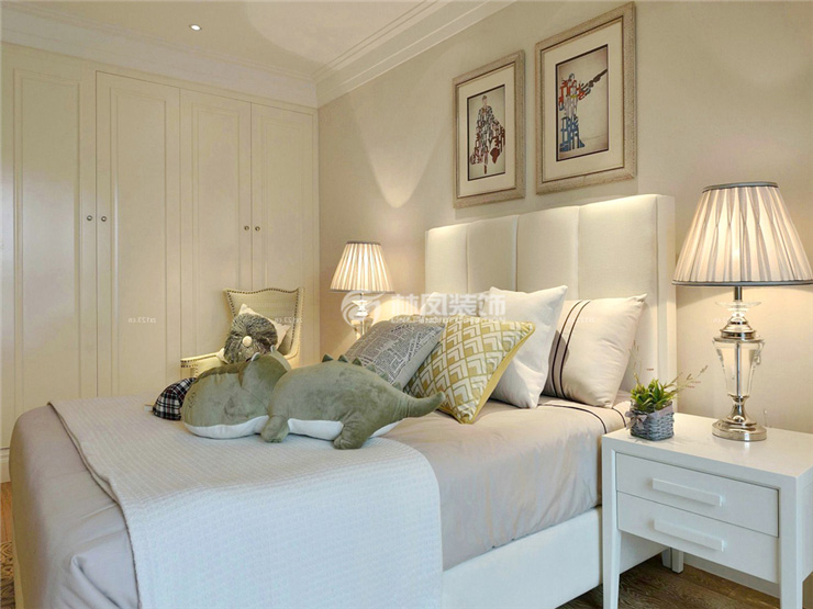 保利大都会-110-简美风格-卧室.jpg